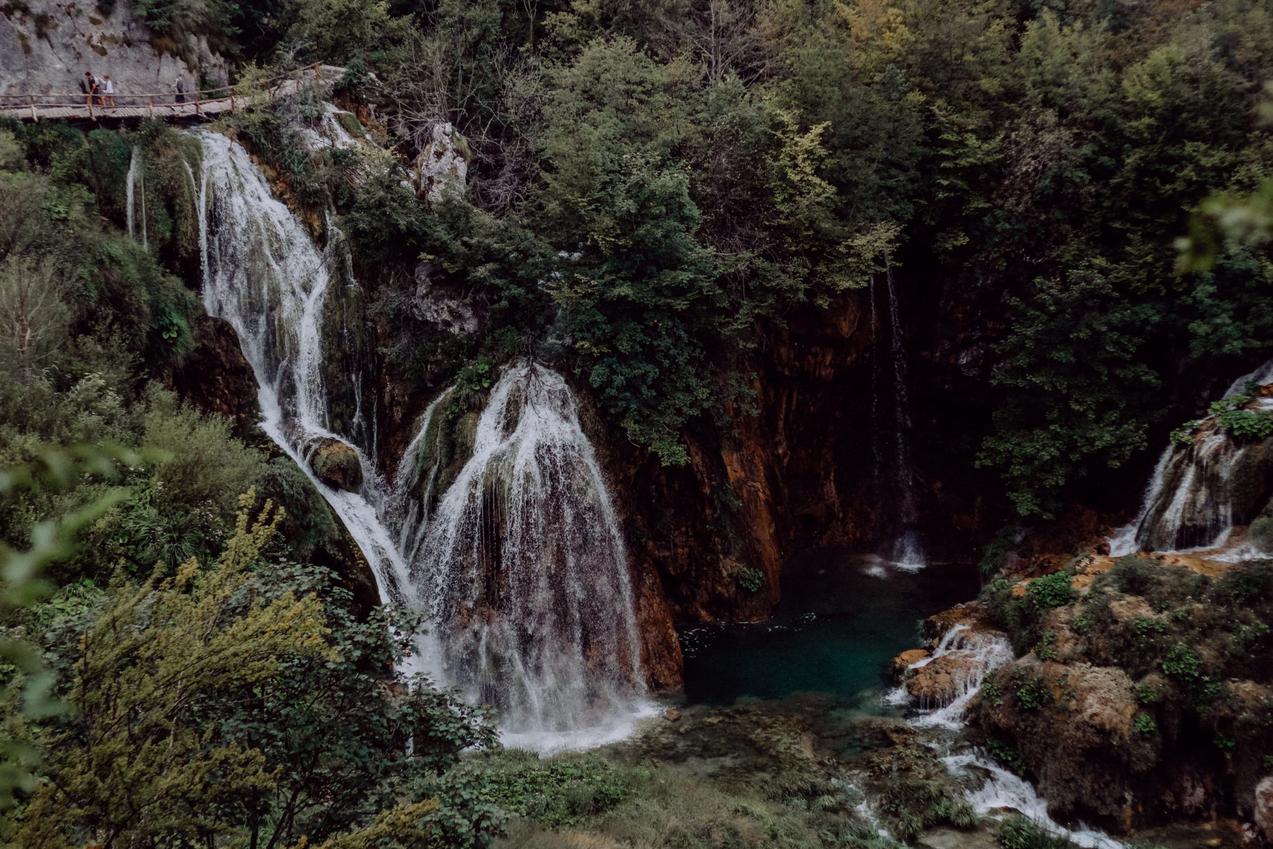 Wandern an den Plitvicer Seen – Tipps gegen die Tourimassen