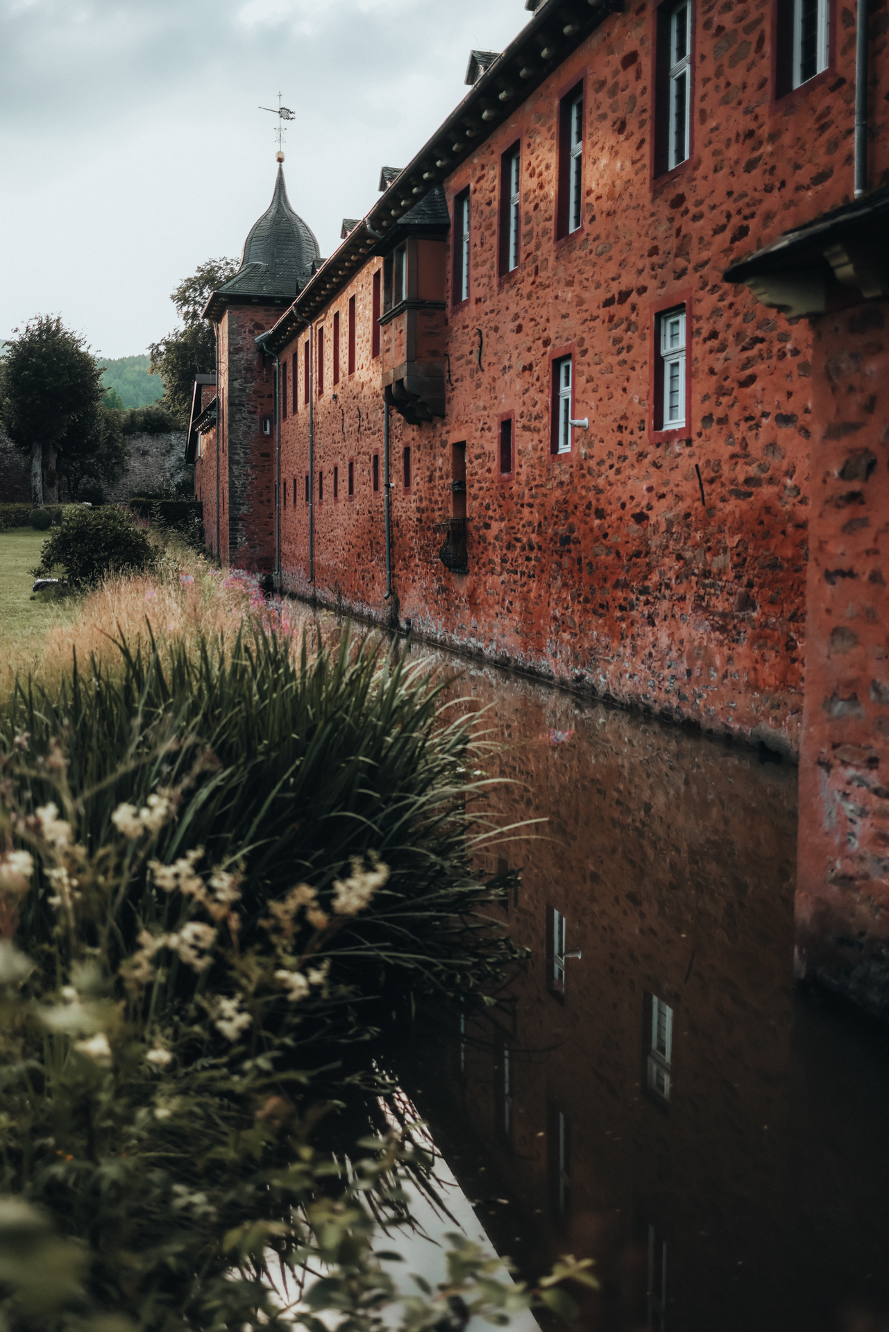 Wandern im Sauerland Oberhundem Adolphsburg