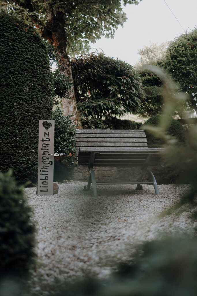 Sauerland Oberhundem Hotel Gasthof zu den Linden