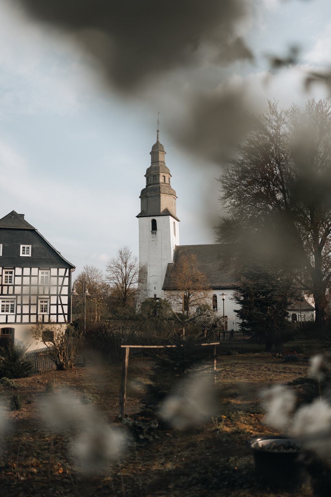 Wandern im Sauerland Kirche Wormbach